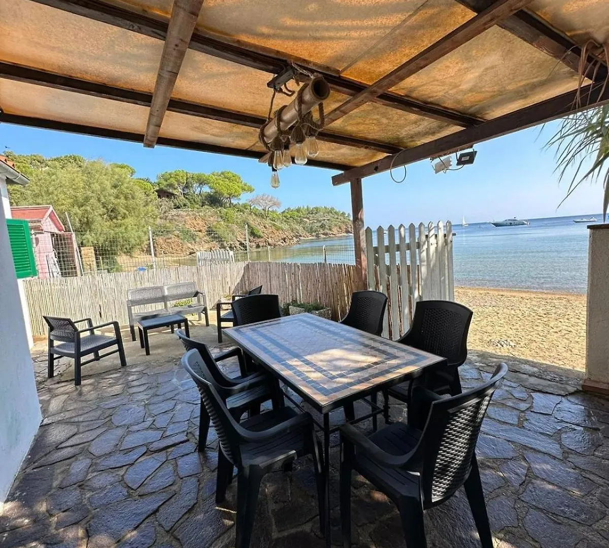 Casina Mare Sulla Spiaggia Capoliveri  Italy