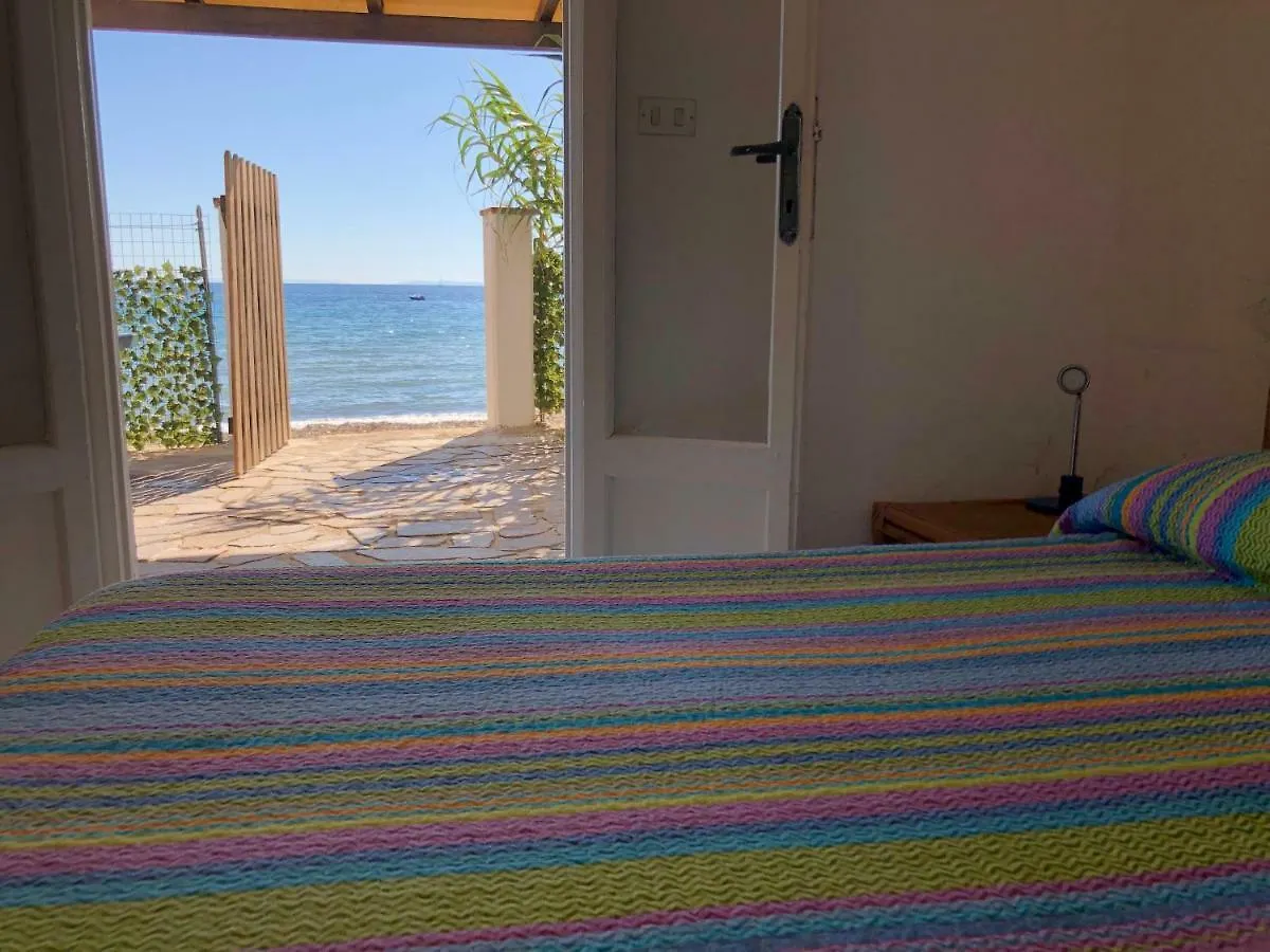Casina Mare Sulla Spiaggia Capoliveri  0*, Capoliveri (Isola d'Elba) Italy